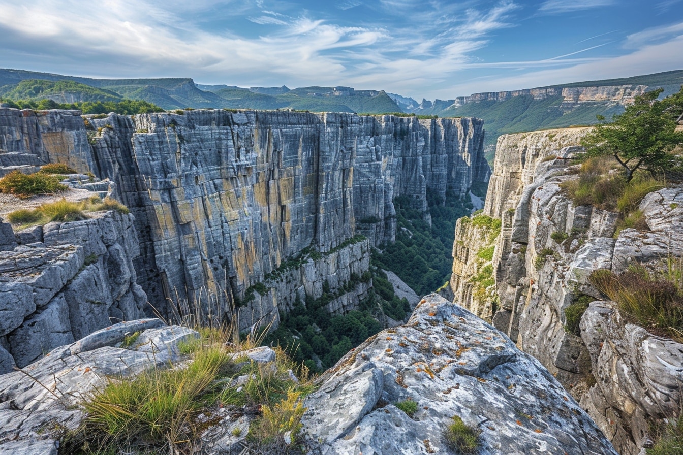 Le Colorado d’Auvergne : le Grand Canyon français surprenant et méconnu